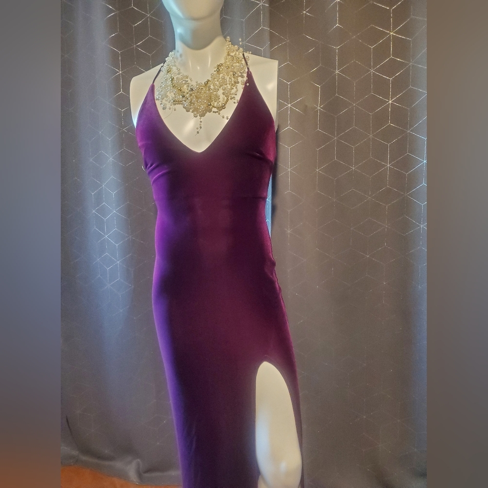 Women's  size Medium dress perfect  for any occasion new without  tags